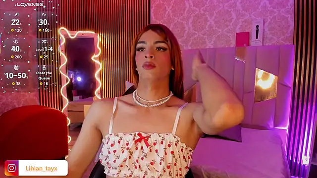 LIHIAN TAY online show from October 11, 3:29 am