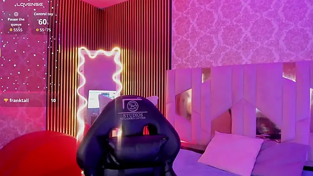 LIHIAN TAY online show from October 28, 3:51 am