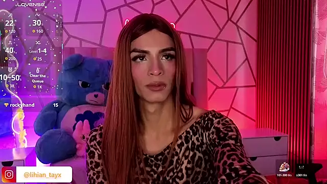 LIHIAN TAY online show from October 25, 4:07 pm