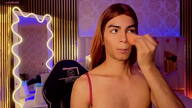 LIHIAN TAY online show from March 16, 12:42 pm