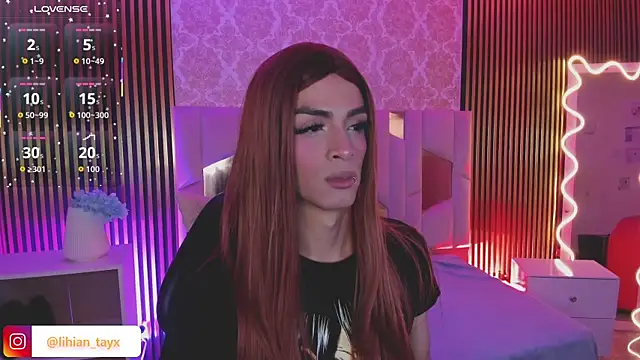 LIHIAN TAY online show from October 24, 3:38 am