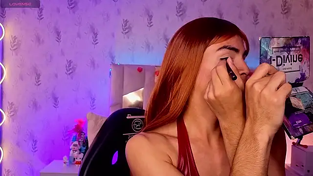 LIHIAN TAY online show from March 11, 8:03 pm