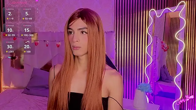 LIHIAN TAY online show from February 6, 3:35 am