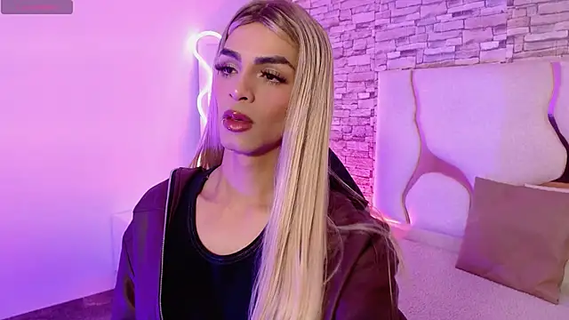 LIHIAN TAY online show from September 25, 3:23 am