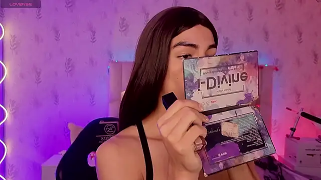 LIHIAN TAY online show from March 8, 12:30 pm