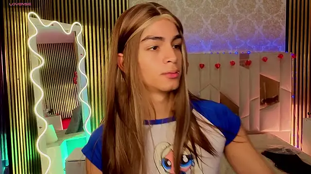 LIHIAN TAY online show from March 28, 11:44 am