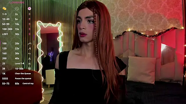 LIHIAN TAY online show from November 22, 4:33 am