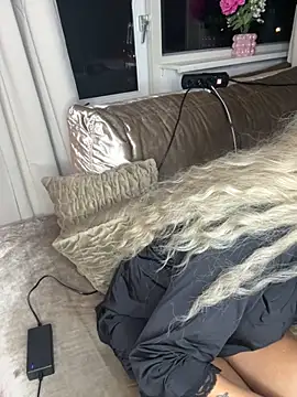 dutchbarbie online show from October 3, 7:37 pm