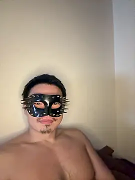 Snapshot of meme_n chatting on October 31, 7:49 am meme n online show from October 31, 7:49 am