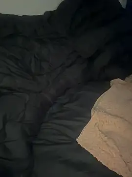 meme n online show from February 16, 5:17 am