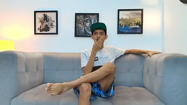 PRETTY SEX1 online show from January 16, 1:37 pm