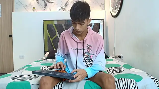 PRETTY SEX1 online show from November 30, 7:09 am