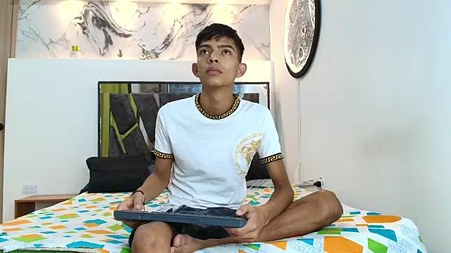 Snapshot of PRETTY_SEX1 chatting on September 10, 7:07 am PRETTY SEX1 online show from September 10, 7:07 am