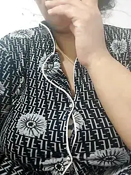 rousaa online show from January 10, 1:17 pm