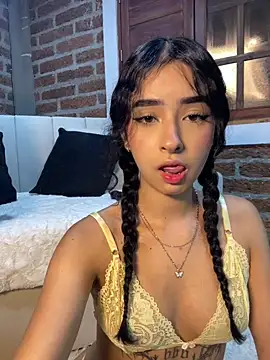 Snapshot of RosseMelody chatting on July 9, 11:59 pm RosseMelody online show from July 9, 11:59 pm