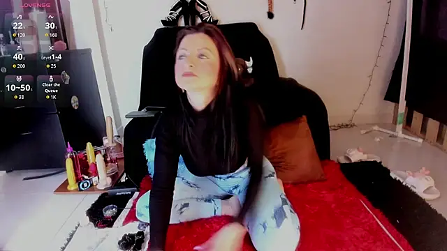 Snapshot of angierot2025 chatting on November 19, 12:10 am angierot2025 online show from November 19, 12:10 am