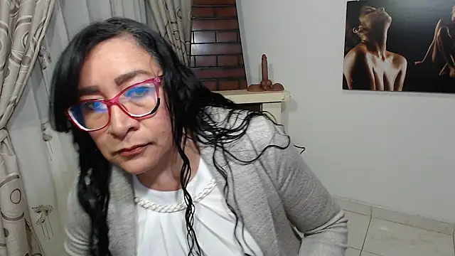 Snapshot of Grace_mature_milf chatting on September 29, 10:11 am Grace mature milf online show from September 29, 10:11 am
