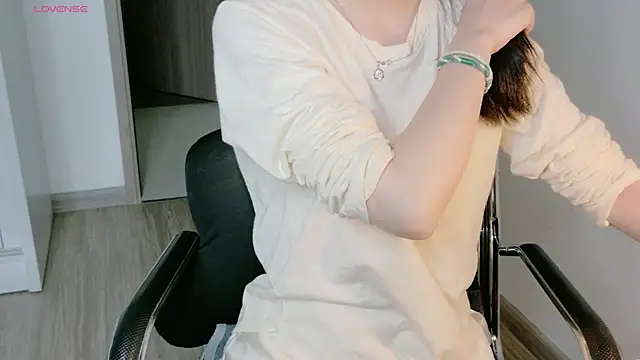Ryeon 99 online show from May 22, 3:04 am