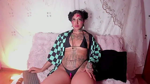 kinkyboat23 online show from April 19, 6:10 pm