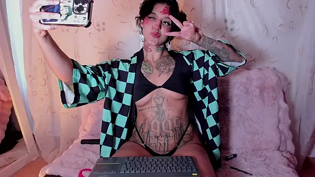kinkyboat23 online show from June 20, 11:37 am