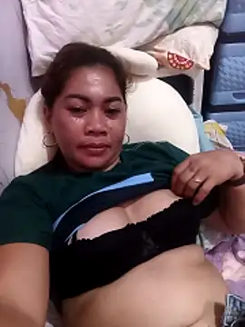 sexybitch 02 online show from April 4, 11:39 am