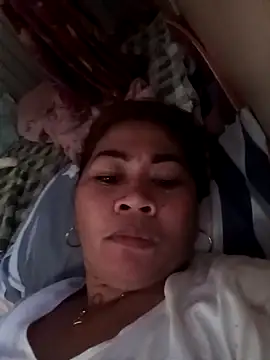 Snapshot of sexybitch_02 chatting on February 25, 2:34 am sexybitch 02 online show from February 25, 2:34 am