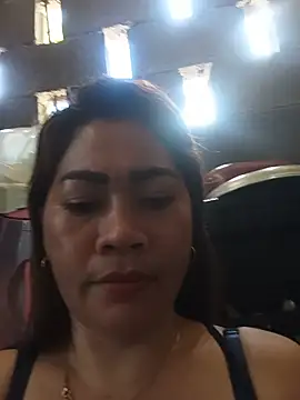 sexybitch 02 online show from May 22, 3:48 am