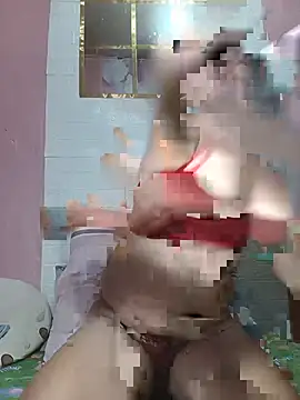 Snapshot of sexybitch_02 chatting on June 27, 12:33 pm sexybitch 02 online show from June 27, 12:33 pm
