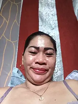 Snapshot of sexybitch_02 chatting on July 2, 1:28 am sexybitch 02 online show from July 2, 1:28 am