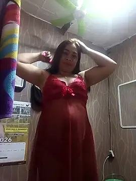 Snapshot of sexybitch_02 chatting on February 16, 12:37 pm sexybitch 02 online show from February 16, 12:37 pm