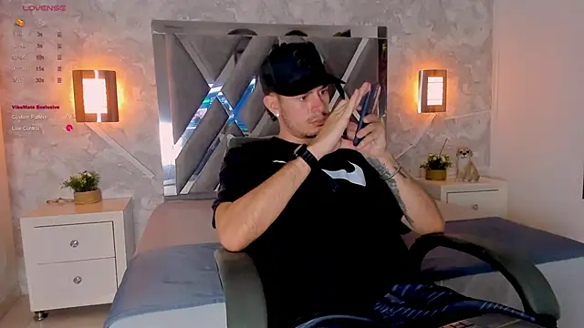 nils saint online show from November 17, 2:59 am