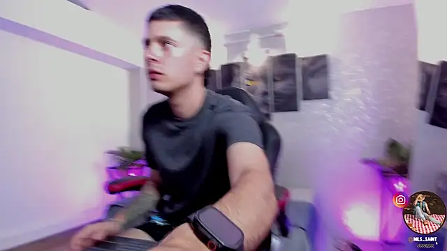 nils saint online show from October 12, 2:24 am