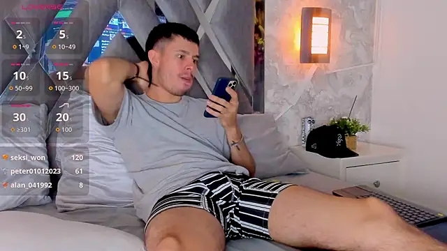 nils saint online show from November 13, 2:37 am