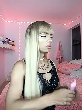 Snapshot of annie_thomson00 chatting on January 16, 1:31 am annie thomson00 online show from January 16, 1:31 am