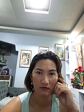 lustlushlady6 online show from November 12, 9:18 pm