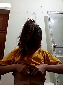 Snapshot of Ocnguyety chatting on November 30, 1:28 am Ocnguyety online show from November 30, 1:28 am