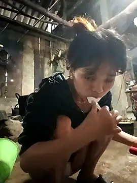 Snapshot of Ocnguyety chatting on October 27, 1:06 am Ocnguyety online show from October 27, 1:06 am