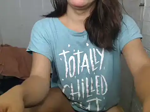 Snapshot of ur_asian_hotcum69 chatting on February 6, 5:25 am ur asian hotcum69 online show from February 6, 5:25 am