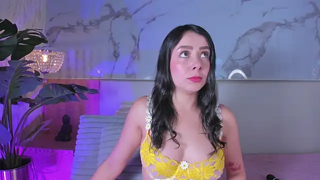 ValSmith  online show from December 20, 4:48 am