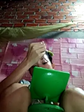 Snapshot of Sammy265 chatting on November 27, 12:49 pm Sammy265 online show from November 27, 12:49 pm