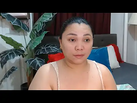Snapshot of MarielRose143 chatting on September 17, 5:53 am MarielRose143 online show from September 17, 5:53 am