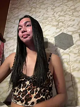 Snapshot of youryummybaby chatting on February 9, 10:02 am youryummybaby online show from February 9, 10:02 am