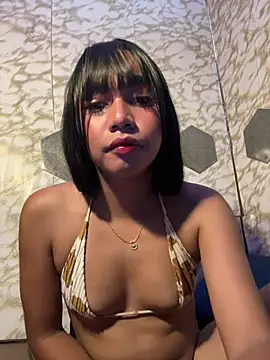 Snapshot of youryummybaby chatting on January 13, 7:34 am youryummybaby online show from January 13, 7:34 am