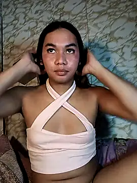 Snapshot of youryummybaby chatting on October 2, 7:45 am youryummybaby online show from October 2, 7:45 am