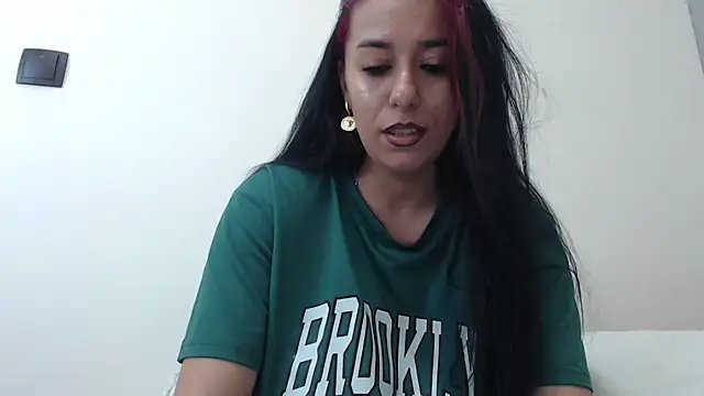 Maryem637048 online show from April 6, 1:12 pm