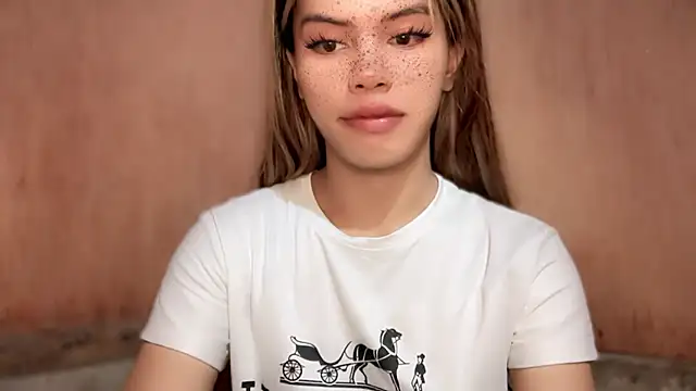 Snapshot of serpenthena_goddess chatting on November 22, 4:33 am serpenthena goddess online show from November 22, 4:33 am