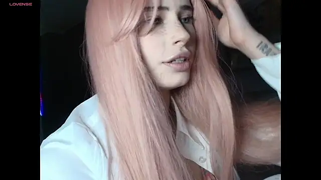 PieraMarch online show from April 1, 7:44 pm