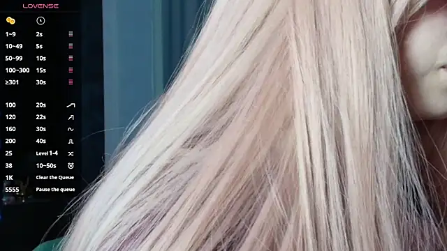 PieraMarch online show from November 1, 7:19 pm