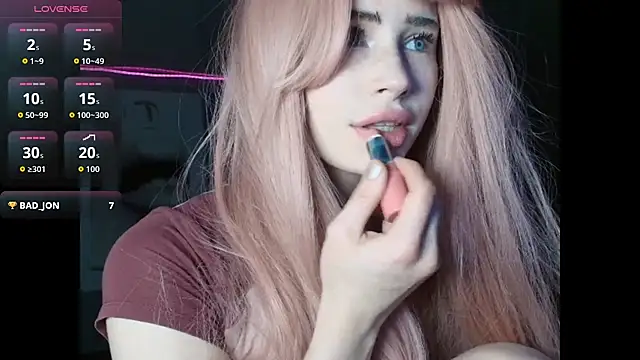 PieraMarch online show from April 2, 9:32 pm