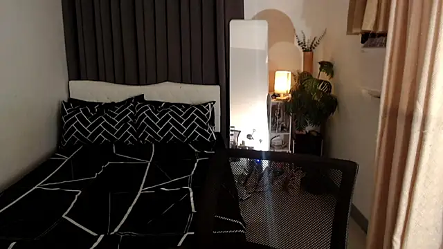 Ur QueenCamilla online show from September 11, 2:22 am